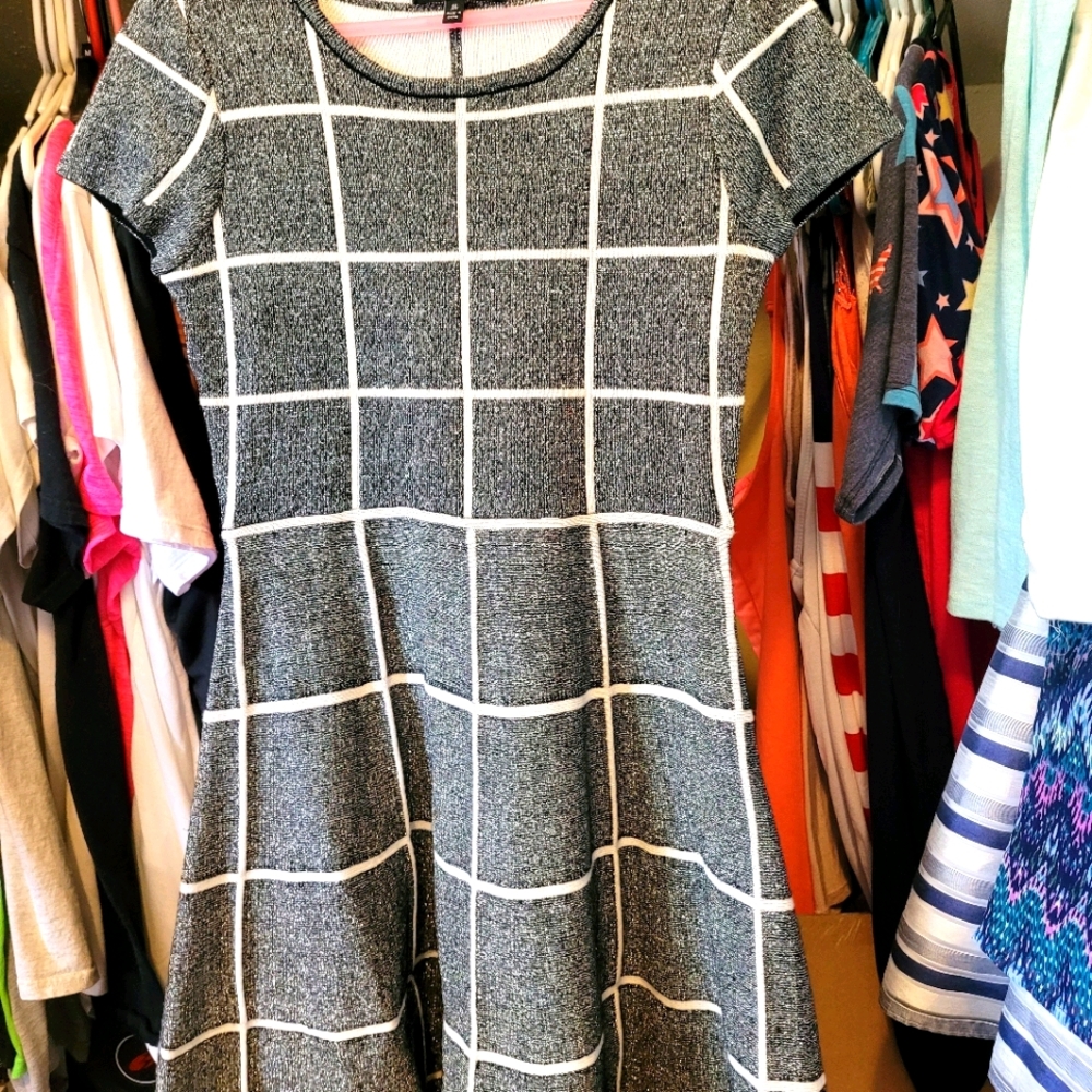 Girl's dress